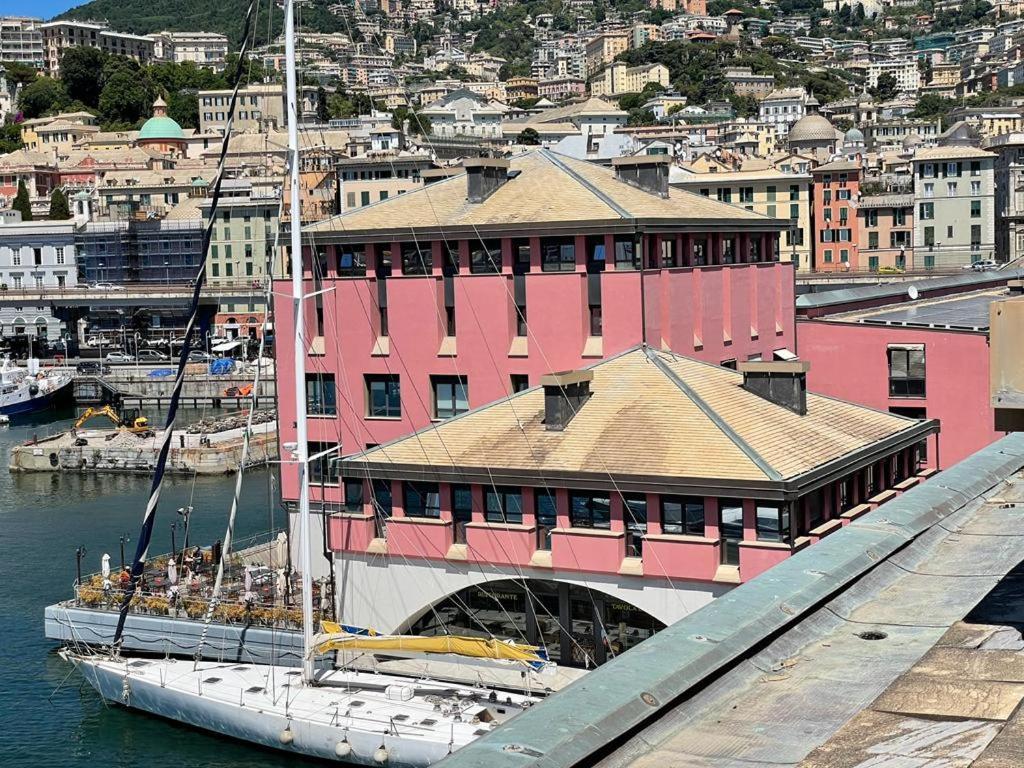 Апартаменты Bilocale Vista Mare Con Terrazzo-Porto Antico- Parcheggio Scontato Генуя Экстерьер фото